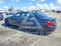 2012 BMW 750 photo