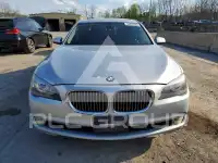 2012 BMW 750 photo