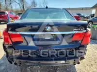 2012 BMW 750 photo
