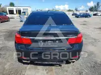 2012 BMW 750 photo
