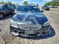 2012 BMW 550 фото