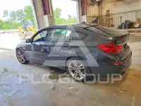 2012 BMW 550 фото