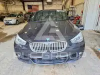 2012 BMW 550 фото
