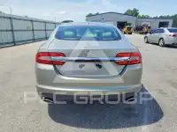 2012 Jaguar XF photo
