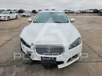 2012 Jaguar XF photo