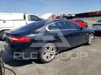 2012 Jaguar XF photo