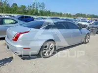 2012 Jaguar XJ photo