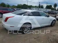 2012 Jaguar XJ photo