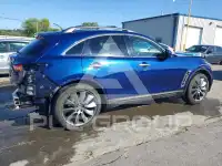 2012 Infinity FX35 photo