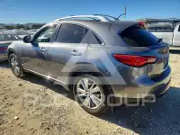2012 Infinity FX35 photo