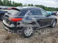 2012 Infinity FX35 photo