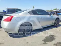 2012 Infinity G37 photo