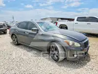 2012 Infinity M37 photo