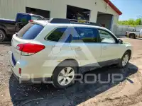 2012 Subaru Outback photo