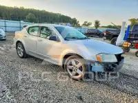 2012 Dodge AVENGER photo