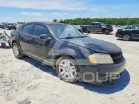 2012 Dodge AVENGER photo