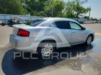 2012 Dodge AVENGER photo