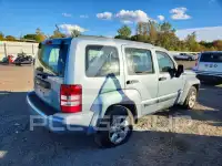 2012 Jeep LIBERTY фото