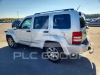 2012 Jeep LIBERTY фото