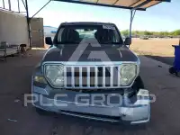 2012 Jeep LIBERTY фото
