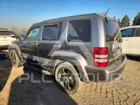 2012 Jeep LIBERTY фото