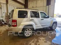 2012 Jeep LIBERTY фото