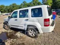 2012 Jeep LIBERTY фото