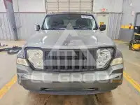 2012 Jeep LIBERTY фото