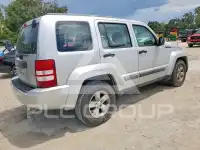 2012 Jeep LIBERTY фото