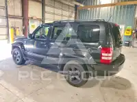 2012 Jeep LIBERTY фото