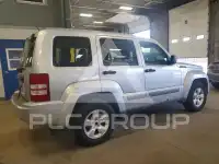 2012 Jeep LIBERTY фото