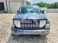 2012 Jeep LIBERTY фото