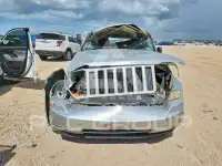 2012 Jeep LIBERTY фото