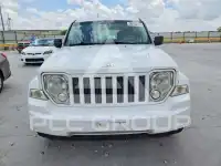 2012 Jeep LIBERTY фото