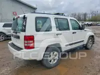 2012 Jeep LIBERTY фото