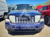 2012 Jeep LIBERTY фото