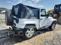 2012 Jeep WRANGLER фото