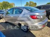 2012 Mazda 3 photo