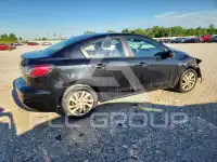 2012 Mazda 3 photo