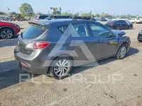 2012 Mazda 3 фото