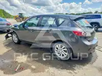 2012 Mazda 3 photo