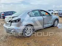 2012 Mazda 3 photo