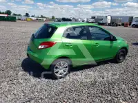 2012 Mazda 2 photo