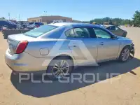2012 Lincoln MKS photo