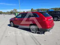 2012 Lincoln MKT фото