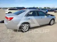 2012 Lincoln MKZ photo