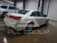 2012 Lincoln MKZ photo