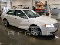 2012 Lincoln MKZ photo