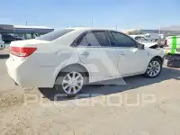 2012 Lincoln MKZ photo