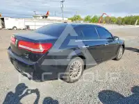 2012 Lincoln MKZ photo